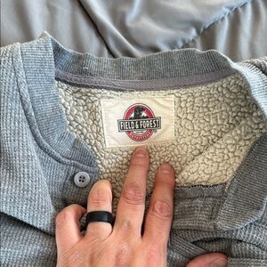 Field and Forest large Gray Sweater with fleece lining